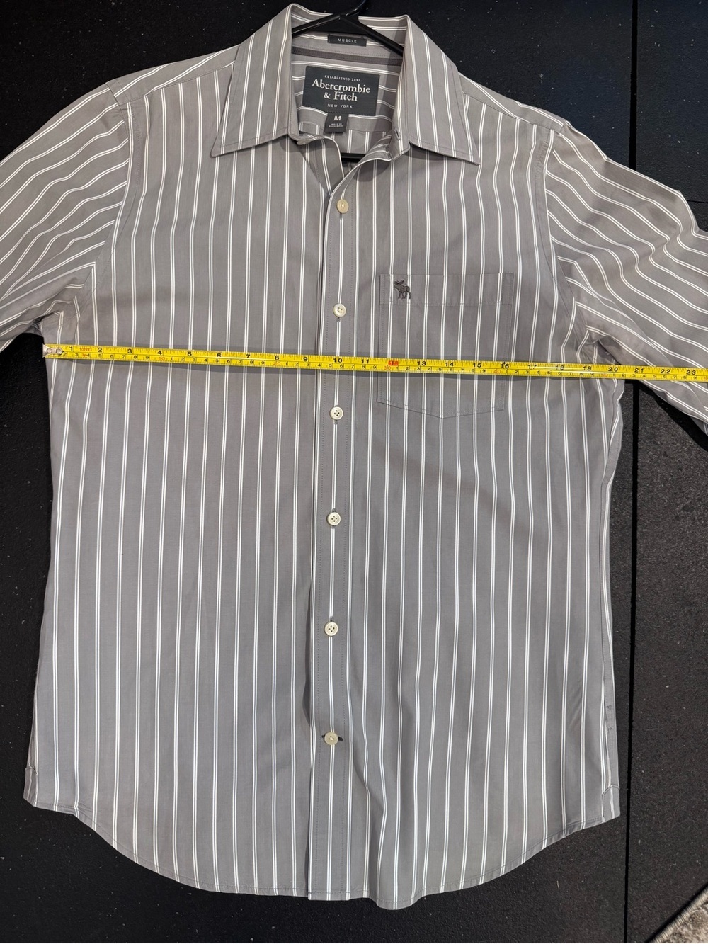 Abercrombie & Fitch Men’s Gray Striped Button Down Shirt Medium 100% Cotton - Picture 9 of 10